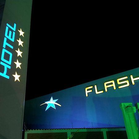 Flash Motel (Adults Only) São Vicente Exterior foto